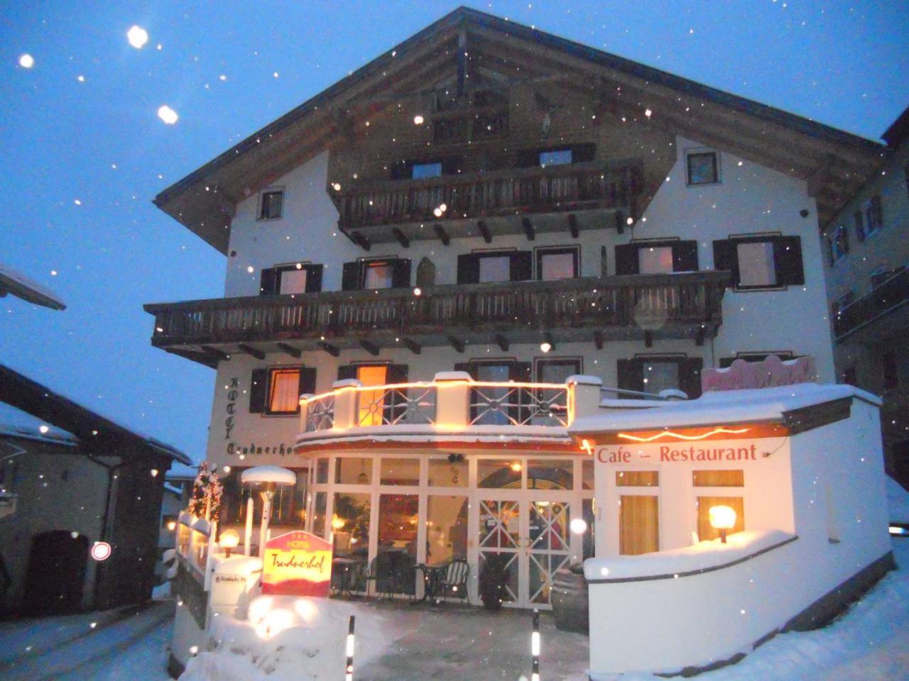 Hotel Trudnerhof Im Naturpark Trudnerhorn Тродена Экстерьер фото